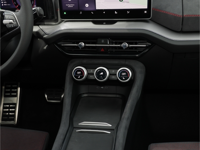 Skoda Kodiaq RS 2.0 TSI 4x4 7-Sitze AHK Pano Navi Matrix