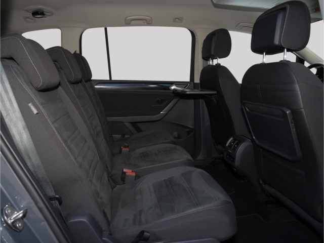 VW Touran Highline BMT 2.0 TDI 6-Gang LED Navi Kamera