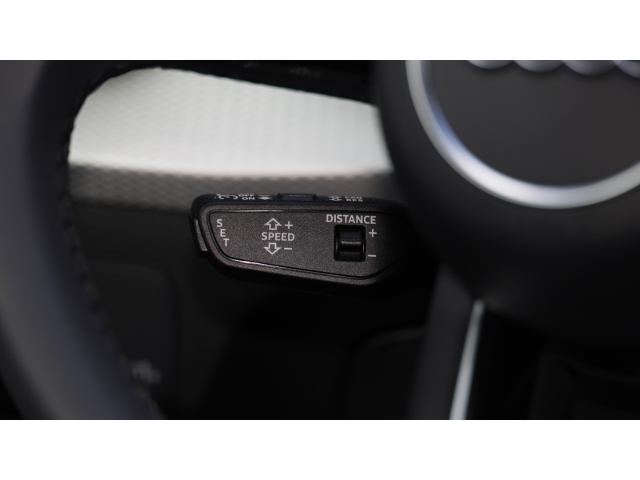 Audi Q2 S-line 35 TFSI S-Tronic Matrix-LED Kamera