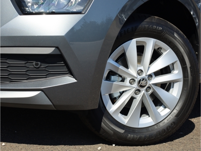 Skoda Kamiq Style 1.0 TSI DSG LED PDC MFL KESSY AUTO HOLD