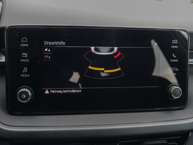 Skoda Fabia WhiteStar 1.0 TSI 5-Gang LED 5J Garantie