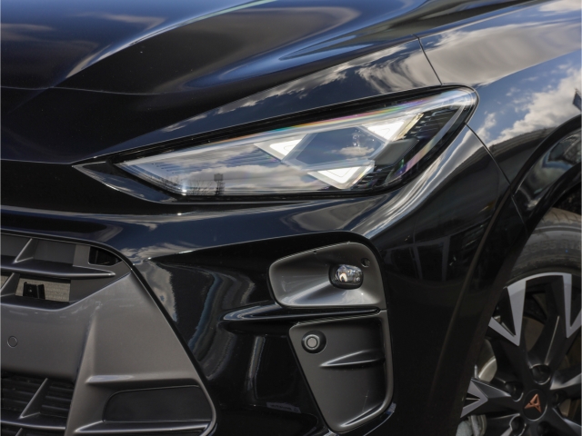 Cupra Terramar 1.5 eTSI DSG Voll-LED Kamera
