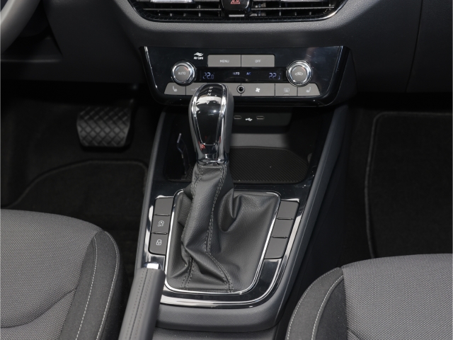 Skoda Fabia Selection Plus 1.0 TSI DSG LED