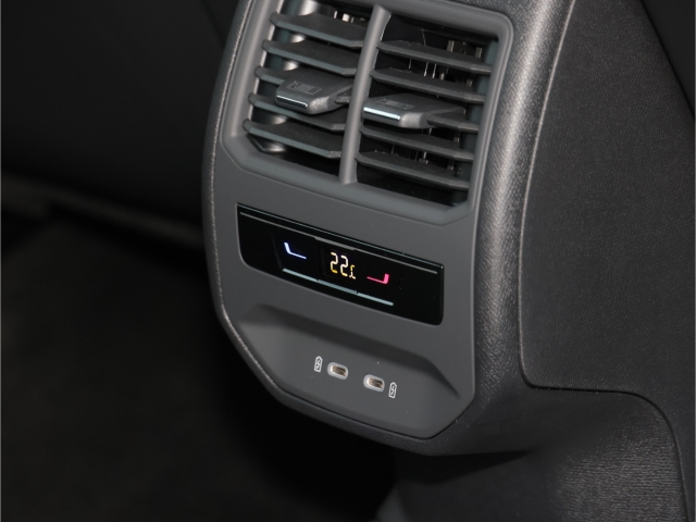 Cupra Formentor 1.5 eTSI DSG Kamera LED Klimaautomatik 3-Zonen