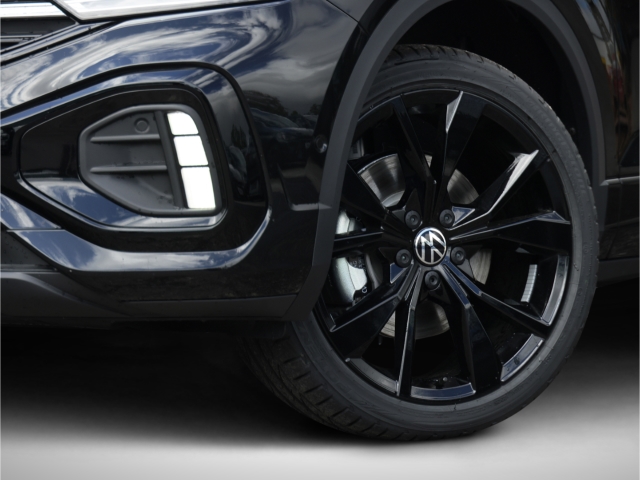 VW T-Roc R-Line Black Style 1.5 TSI DSG Kamera AHK LED