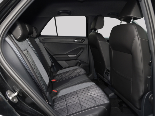 VW T-Roc R-Line Black Style 1.5 TSI DSG Kamera AHK LED