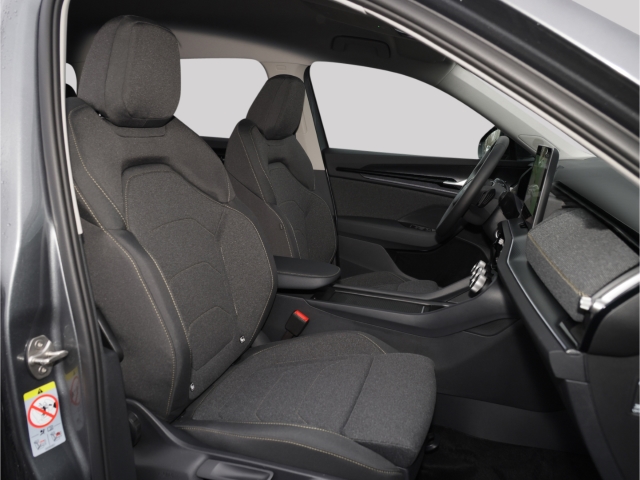 Skoda Kodiaq Selection 2.0 TDI 4x4 DSG 7Sitzer AHK Kamera Navi