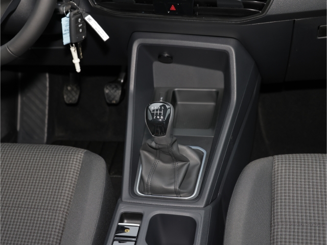 VW Caddy 1.5 TSI 6-Gang Winter Paket 5Jahre Garantie