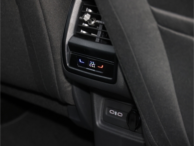 Skoda Kodiaq Selection 2.0 TDI 4x4 DSG LED AHK Kamera