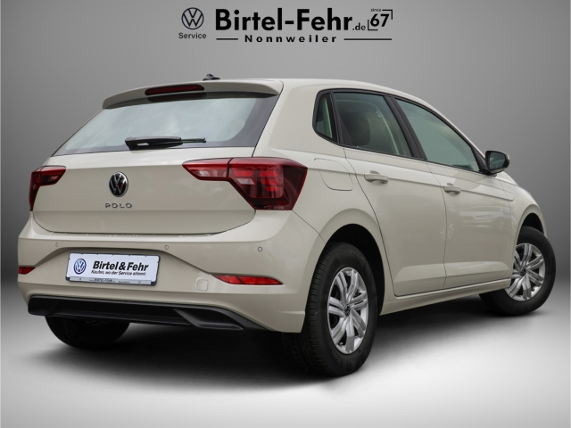 VW Polo VI Smart 1.0 5-Gang LED App Connect