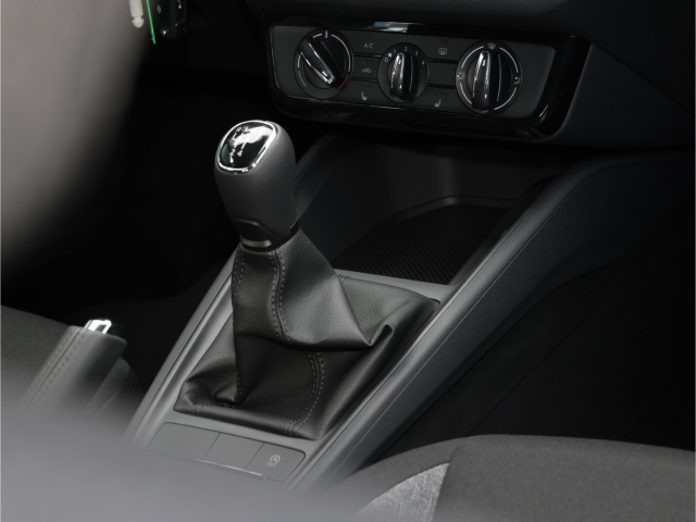 Skoda Scala Drive 1.0 TSI 5-Gang 5J. Garantie LED