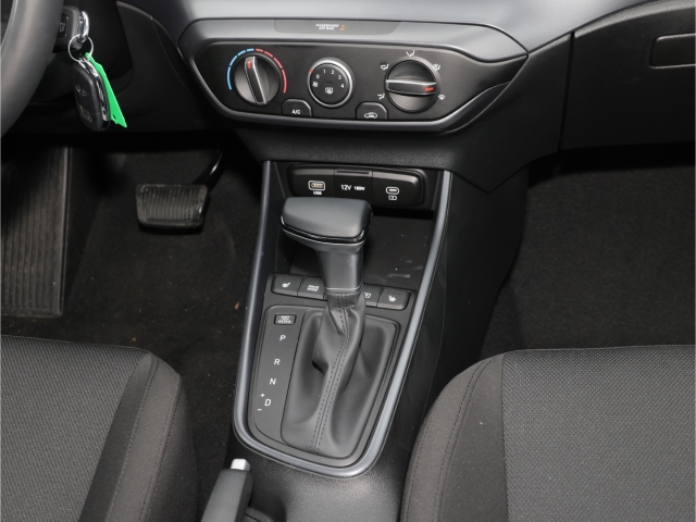 Hyundai i20 Wave 1.0 T-GDI DCT Navi Kamera AHK Vorbereitung