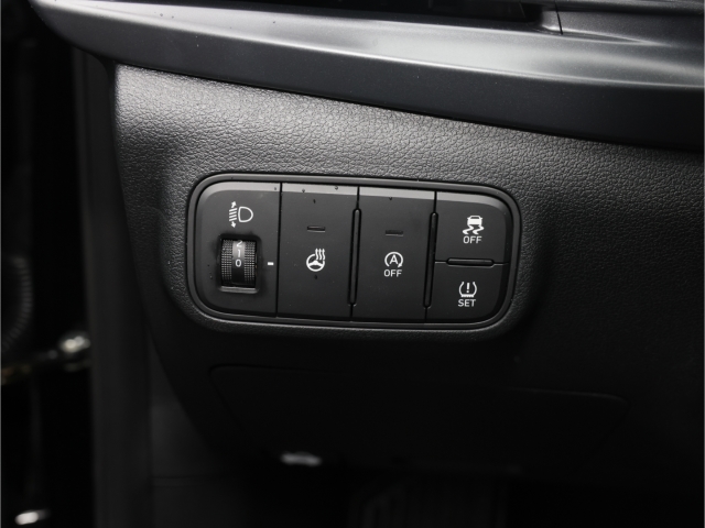 Hyundai i20 Wave 1.0 T-GDI DCT Navi Kamera AHK Vorbereitung
