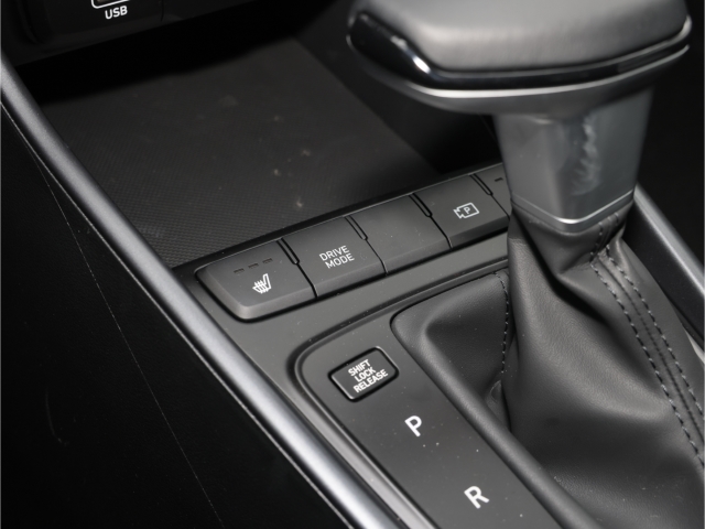 Hyundai i20 Wave 1.0 T-GDI DCT Navi Kamera AHK Vorbereitung