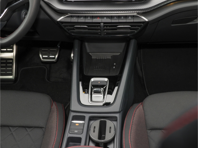 Skoda Octavia Combi RS 2.0 TSI DSG AHK Matrix Pano Navi 360°