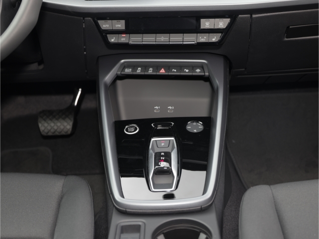 Audi A3 Sportback S-Line TFSI quattro NaviLED