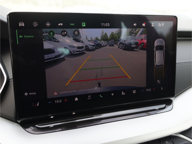 Skoda Octavia Selection 2.0 TDI DSG Kamera AHK Navi