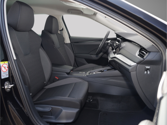 Skoda Octavia Selection 2.0 TDI DSG LED Navi Kamera AHK