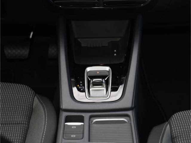 Skoda Octavia Selection 2.0 TDI DSG LED Navi Kamera AHK