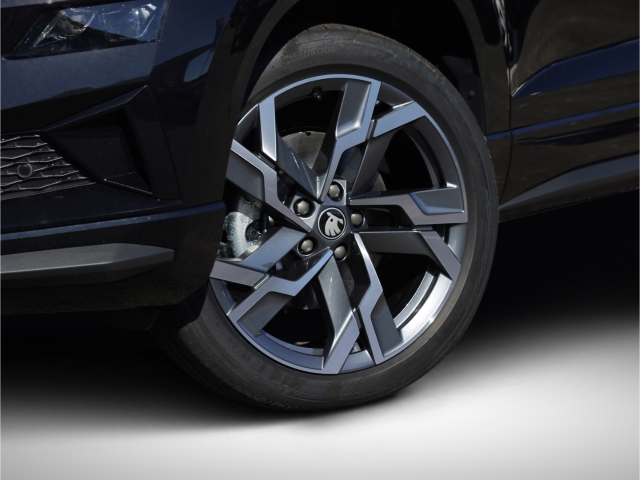 Skoda Karoq Sportline 2.0 TDI DSG 4x4 Matrix Kamera