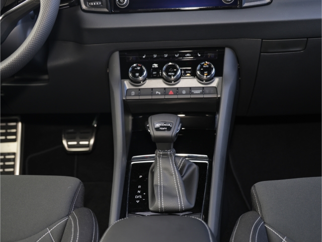 Skoda Karoq Sportline 2.0 TDI DSG 4x4 Matrix Kamera
