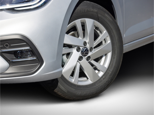 VW Polo VI Style Select 5 Gang Matrix IQ Drive