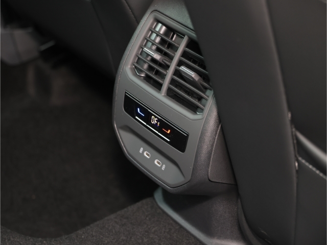 Cupra Formentor 2.0 TSI DSG 4Drive AHK LED Kamera Mehrzonenklimaa.
