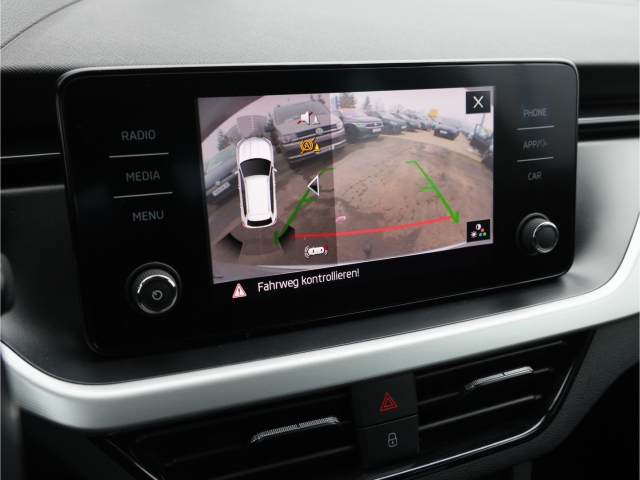 Skoda Kamiq Style 1.6 TDI 6-Gang AHK Kamera LED