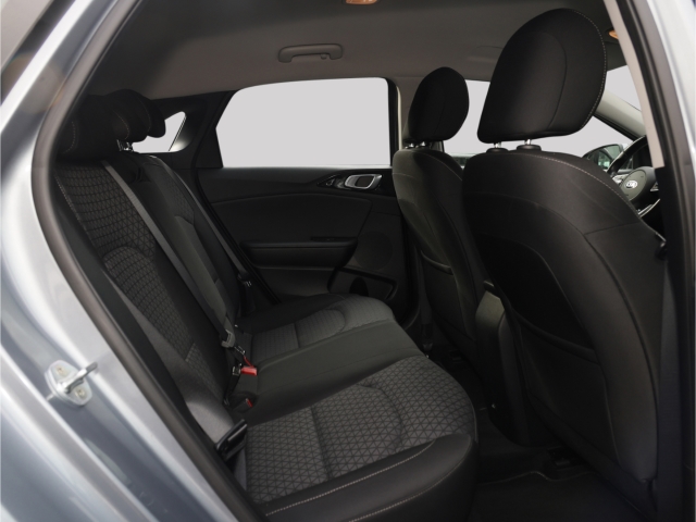 Kia Cee'd Vision 1.6 CRDi Mild Hybrid 6-Gang Navi Kamera