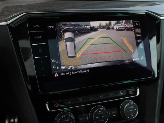 VW Passat Variant R-Line 2.0 TSI DSG 4Motion Navi Sport AHK Pano