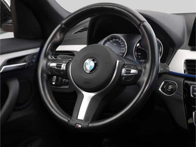 BMW X1 xDrive 20 d M Sport Automatik AHK