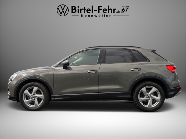 Audi Q3 35 TFSI advanced LED AHK Navi Kamera