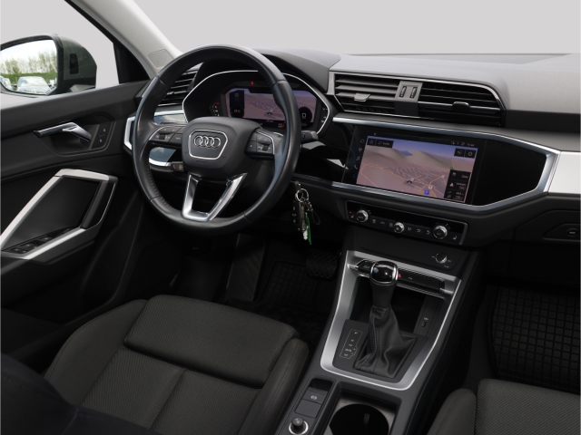 Audi Q3 35 TFSI advanced LED AHK Navi Kamera