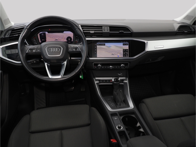Audi Q3 35 TFSI advanced LED AHK Navi Kamera