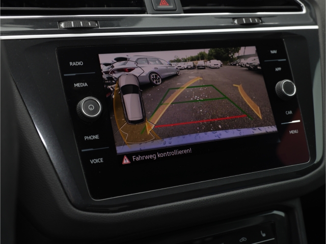 VW Tiguan R 2.0 TSI DSG 4Motion Matrix Navi AHK Kamera